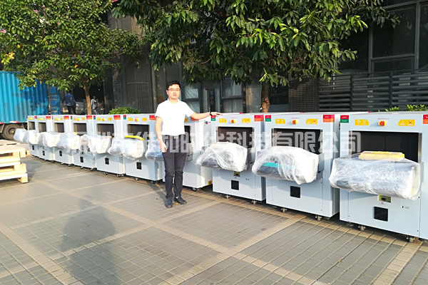 維和時(shí)代安檢門(mén)廠(chǎng)家為深圳蛇口港及印度客戶(hù)提供金屬探測(cè)門(mén)及13臺(tái)X光機(jī)[圖]